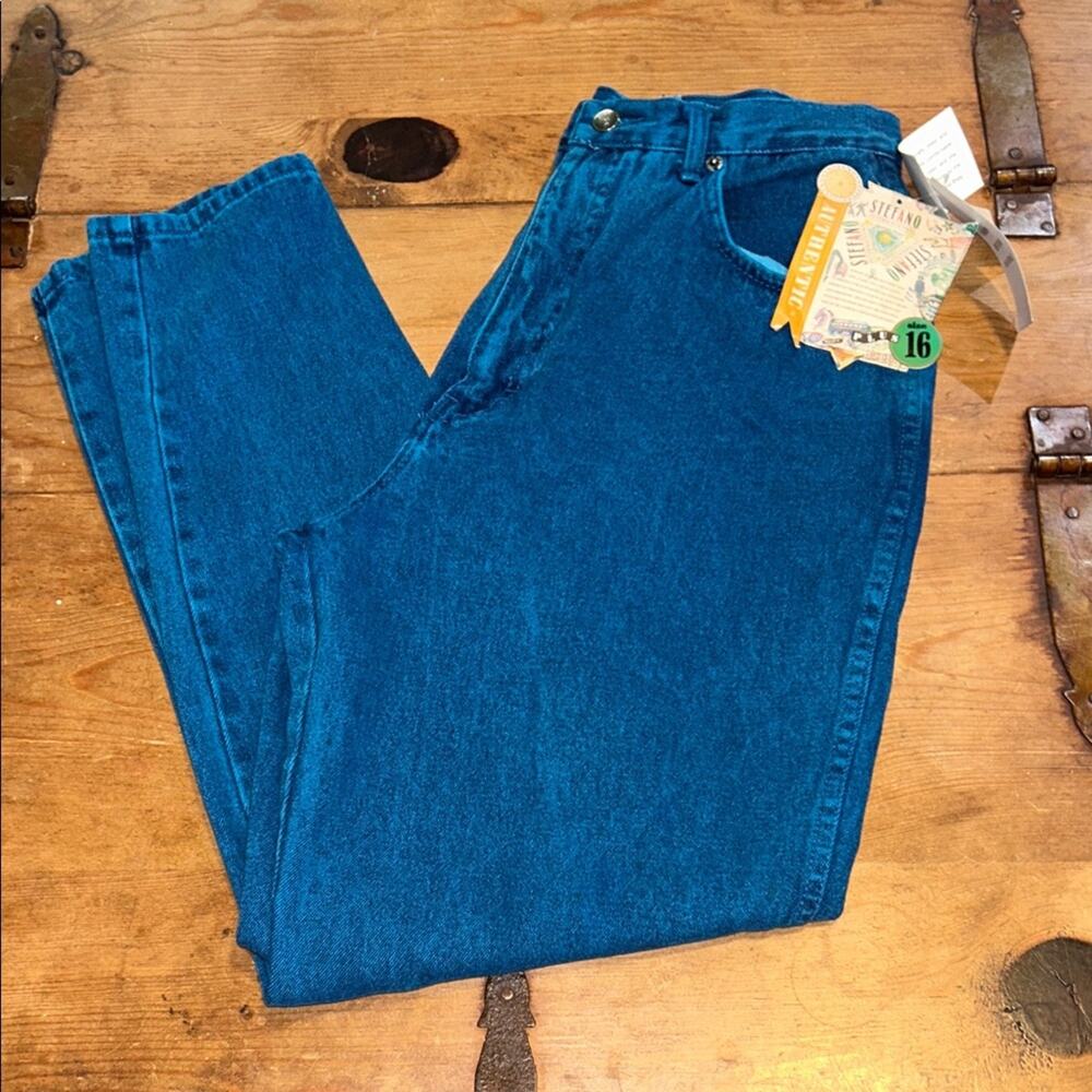 Woman’s Stefano Blue Tapered Ankle Jeans Size 16